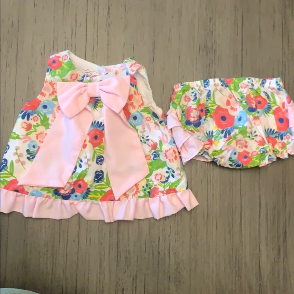 Baby girl Ruffle Butts set